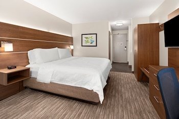 Holiday Inn Express Hotel & Suites Sumner