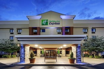 Holiday Inn Express Fort Campbell - Oak Grove