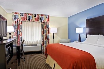 Holiday Inn Express Fort Campbell - Oak Grove
