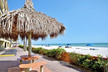 Las Brisas Condominiums