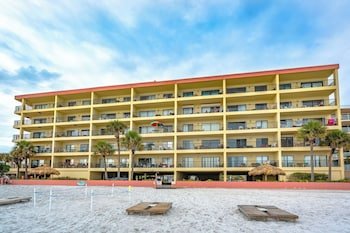 Las Brisas Condominiums