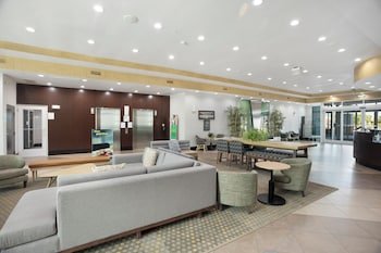 Holiday Inn Hotel & Suites Waco Northwest