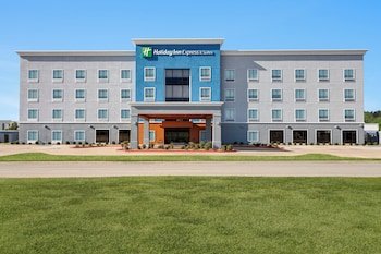 Holiday Inn Express Forrest City