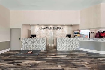 Magnolia Bluffs Casino Hotel Premier Collection