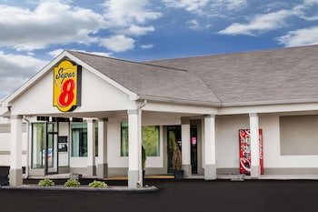 Super 8 by Wyndham Monteagle TN