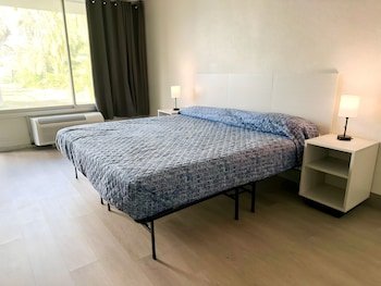 Stayable Suites Lakeland