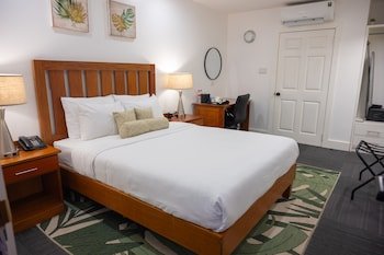 Grand Coastal Hotel