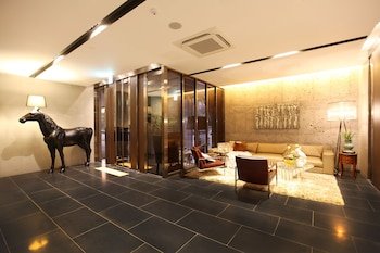 Vine Hotel