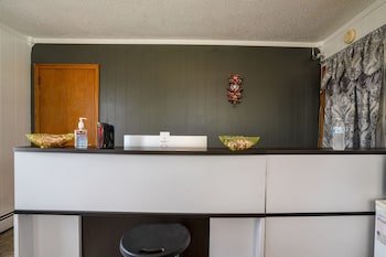 Hotel Lamberton Hwy 14 by OYO Rooms