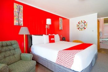 Hotel Lamberton Hwy 14 by OYO Rooms