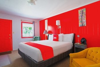 Hotel Lamberton Hwy 14 by OYO Rooms