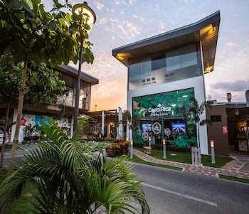 Macaws Ocean Club