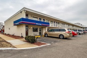 Motel 6 Joliet - I-80