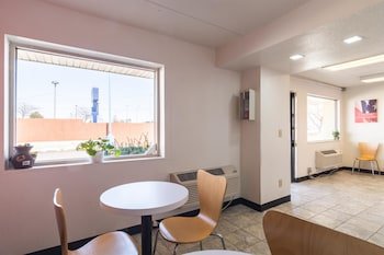 Motel 6 Joliet - I-80