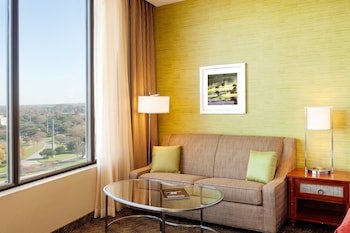 Holiday Inn Austin-Town Lake