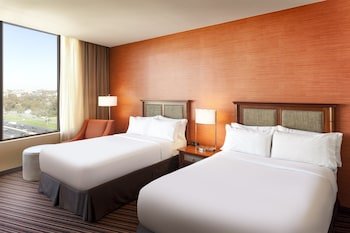 Holiday Inn Austin-Town Lake