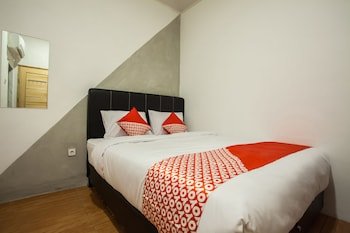 Mono Guest House by OYO Rooms