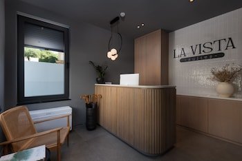La Vista Suites