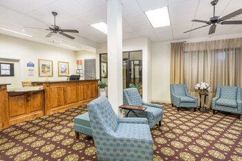 Super 8 by Wyndham Valdosta Mall