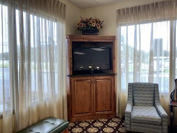 Super 8 by Wyndham Valdosta Mall