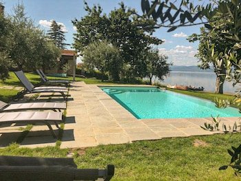 La Folaga Del Trasimeno