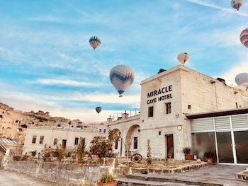 Miracle Cave Hotel