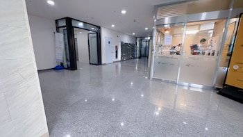 Shine Hotel