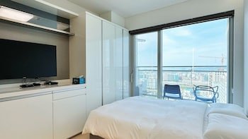 Shine Hotel