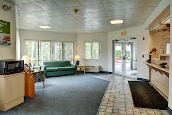Motel 6 Warwick RI-Providence Airport-I-95