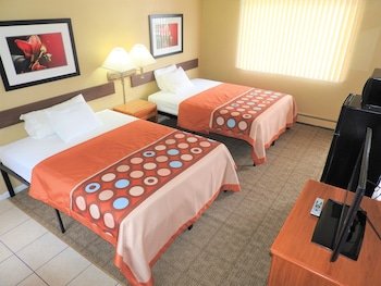 Country Meadow Inn