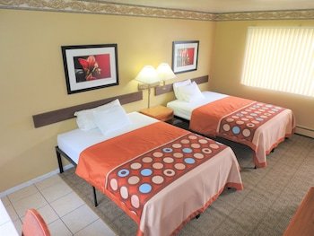Country Meadow Inn