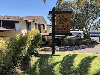 Half Moon Bay Marina Motel
