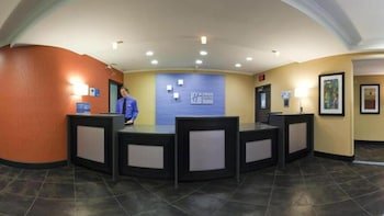Holiday Inn Express North Kansas City
