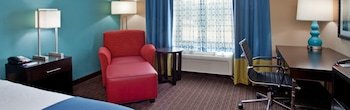 Holiday Inn Express North Kansas City