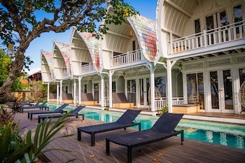 Mambo Beach Resort