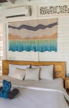Mambo Beach Resort