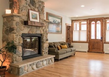 Clear Creek Inn