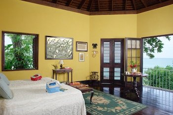 Bluefields Bay Villas