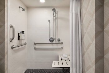 Crowne Plaza Louisville Airport Expo Ctr