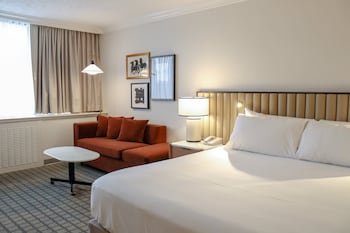 Crowne Plaza Louisville Airport Expo Ctr