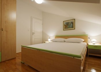 Pharia Aparthotel