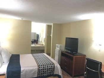 Navasota Inn