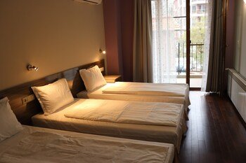 Roots Hotel and Wine Bar