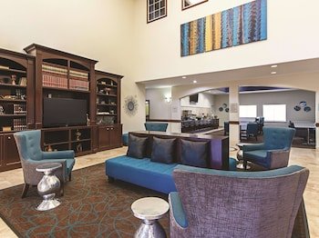 La Quinta Inn & Suites by Wyndham Houston New Caney