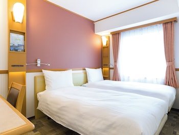 Toyoko Inn Kobe Minatogawa Koen