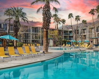Riviera Resort & Spa Palm Springs