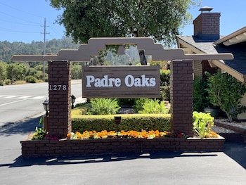 Padre Oaks Hotel