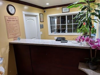 Padre Oaks Hotel
