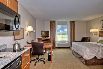 Candlewood Suites Burlington South