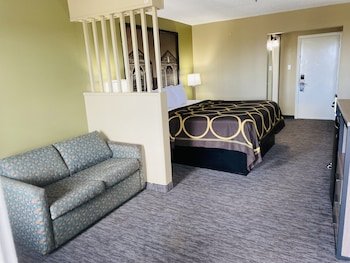 Super 8 by Wyndham New Iberia